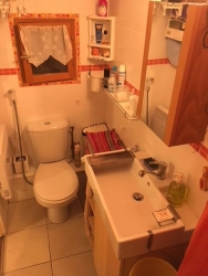 2 CHALETS BORD DE SEINE SUR 2669 m² DE PARC