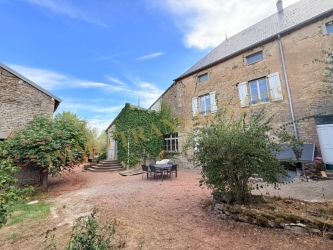 Ancien relais de poste sur 4 279 m²
