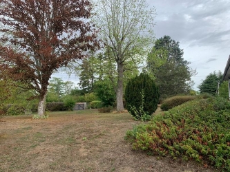 Belle maison Familiale À  AVALLON sur 2592 m² de terrains