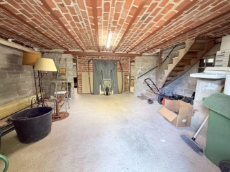 Charmante maison ancienne sans vis-à-vis sur près de 5 000 m