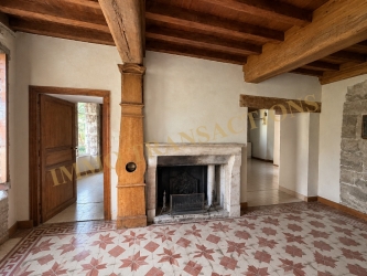 EN BOURGOGNE MAISON ANCIENNE A RENOVER AUX PORTES DU MORVAN