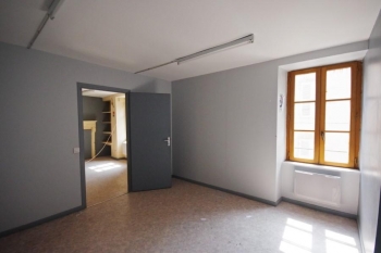 BEL IMMEUBLE ANCIEN CENTRE SAULIEU COMMERCE APPARTEMENT
