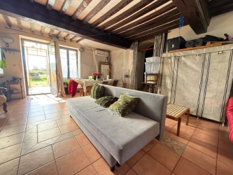 Fermette du Morvan sur 6555 m² de terrain attenant