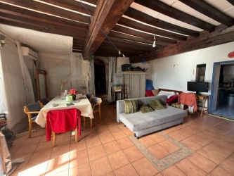 Fermette du Morvan sur 6555 m² de terrain attenant