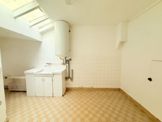 Immeuble à usage commercial et d'habitation centre-ville