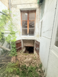 Immeuble à usage commercial et d'habitation centre-ville