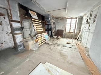 Immeuble à usage commercial et d'habitation centre-ville