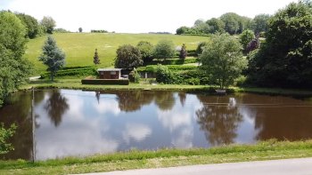 LAC DES SETTONS PARC DU MORVAN INCROYABLE PROPRIETE