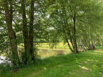 LAC DES SETTONS PARC DU MORVAN INCROYABLE PROPRIETE