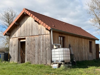Maison à SAULIEU avec terrain et garage
