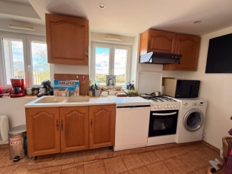 Maison à SAULIEU avec terrain et garage