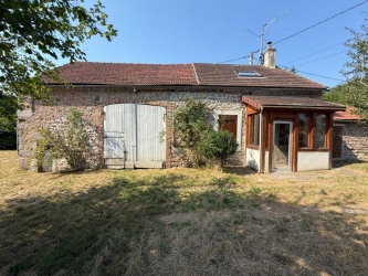 Maison ancienne avec dépendances et  jardin de 1518 m²