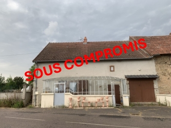 Maison ancienne entre SAULIEU et AUTUN