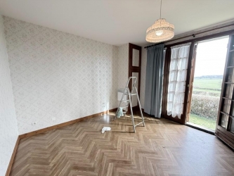 MAISON D'HABITATION de 1984 de 136 m² HABITABLES-2 DEPENDANC