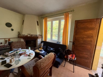 Maison indépendante sur terrain de plus de 7400 m²