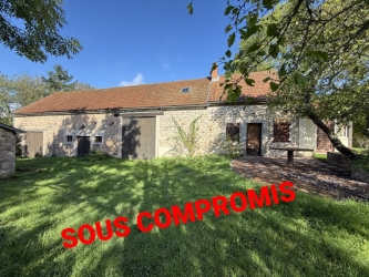 MORVAN Ancienne longère en pierres de pays sur  8575 m²