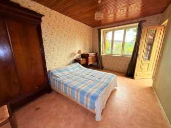 MORVAN Ancienne longère en pierres de pays sur  8575 m²