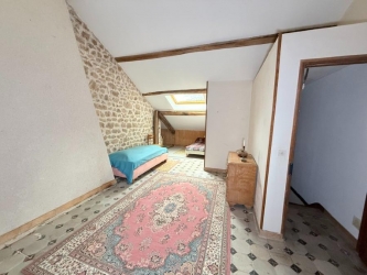 MORVAN Ancienne longère en pierres de pays sur  8575 m²