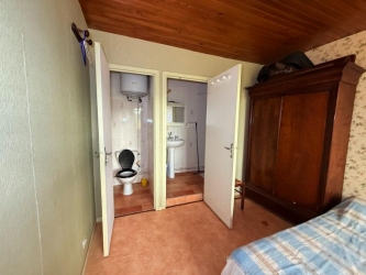 MORVAN Ancienne longère en pierres de pays sur  8575 m²