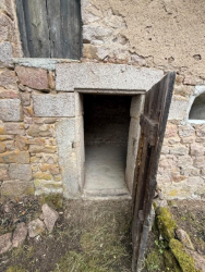 MORVAN Ancienne longère en pierres de pays sur  8575 m²