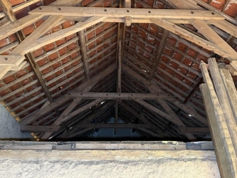 MORVAN Ancienne longère en pierres de pays sur  8575 m²