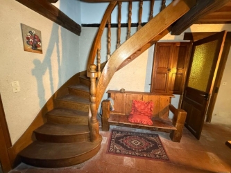 MORVAN Ancienne longère en pierres de pays sur  8575 m²