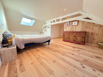 Moulin rénové – 283 m² habitables – Plus de 2 hectares