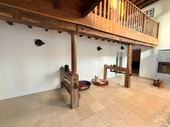 Moulin rénové – 283 m² habitables – Plus de 2 hectares