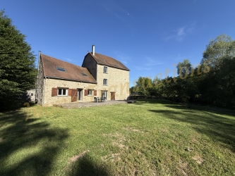 Moulin rénové – 283 m² habitables – Plus de 2 hectares