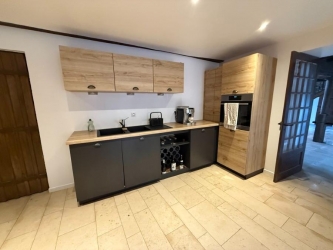 Moulin rénové – 283 m² habitables – Plus de 2 hectares