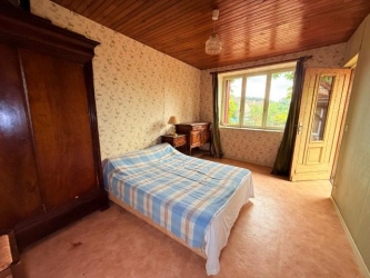 MORVAN Ancienne longère en pierres de pays sur  8575 m²