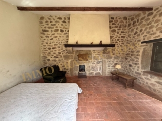 PARC DU MORVAN LONGERE EN PIERRES SUR 8575 m² DE TERRAIN