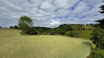 PARC DU MORVAN MAISON ISOLEE AVEC PISCINE