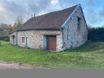 PARC DU MORVAN PETITE MAISON EN GRANIT A RENOVER