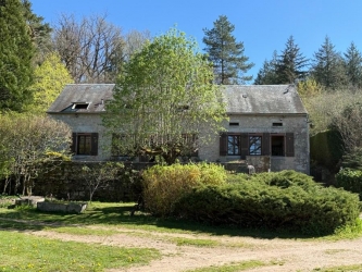 PARC NATUREL DU MORVAN, SUPERBE MAISON DE CARACTÈRE ANCIENNE