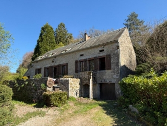 PARC NATUREL DU MORVAN, SUPERBE MAISON DE CARACTÈRE ANCIENNE