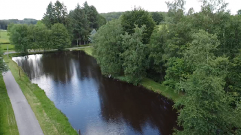 PARC DU MORVAN PROPRIETE EXCEPTIONNELLE SUR 6 Ha AVEC ETANG