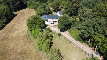 Propriété isolée sur plus de 2Ha