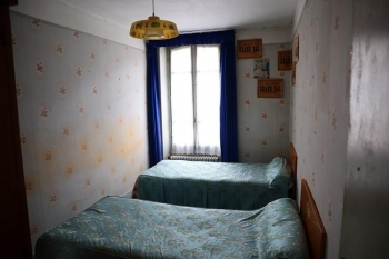 Quarré les Tombes Maison ancienne à rénover.